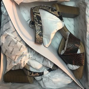 Alfani Snakeskin Heels Size 6.5